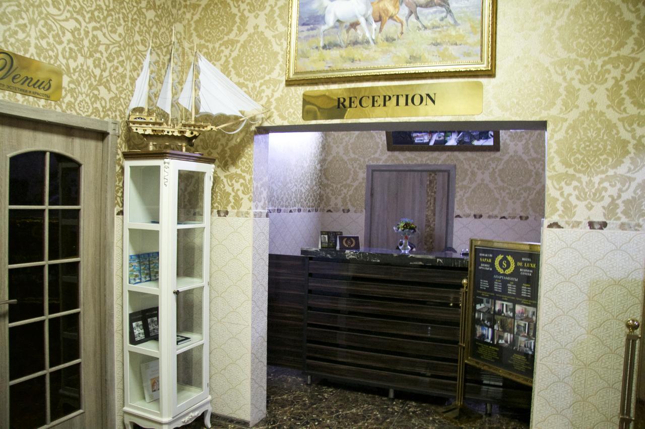Deluxe Plaza Hotell Almaty Eksteriør bilde