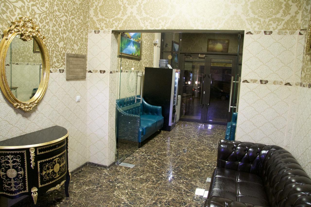 Deluxe Plaza Hotell Almaty Eksteriør bilde
